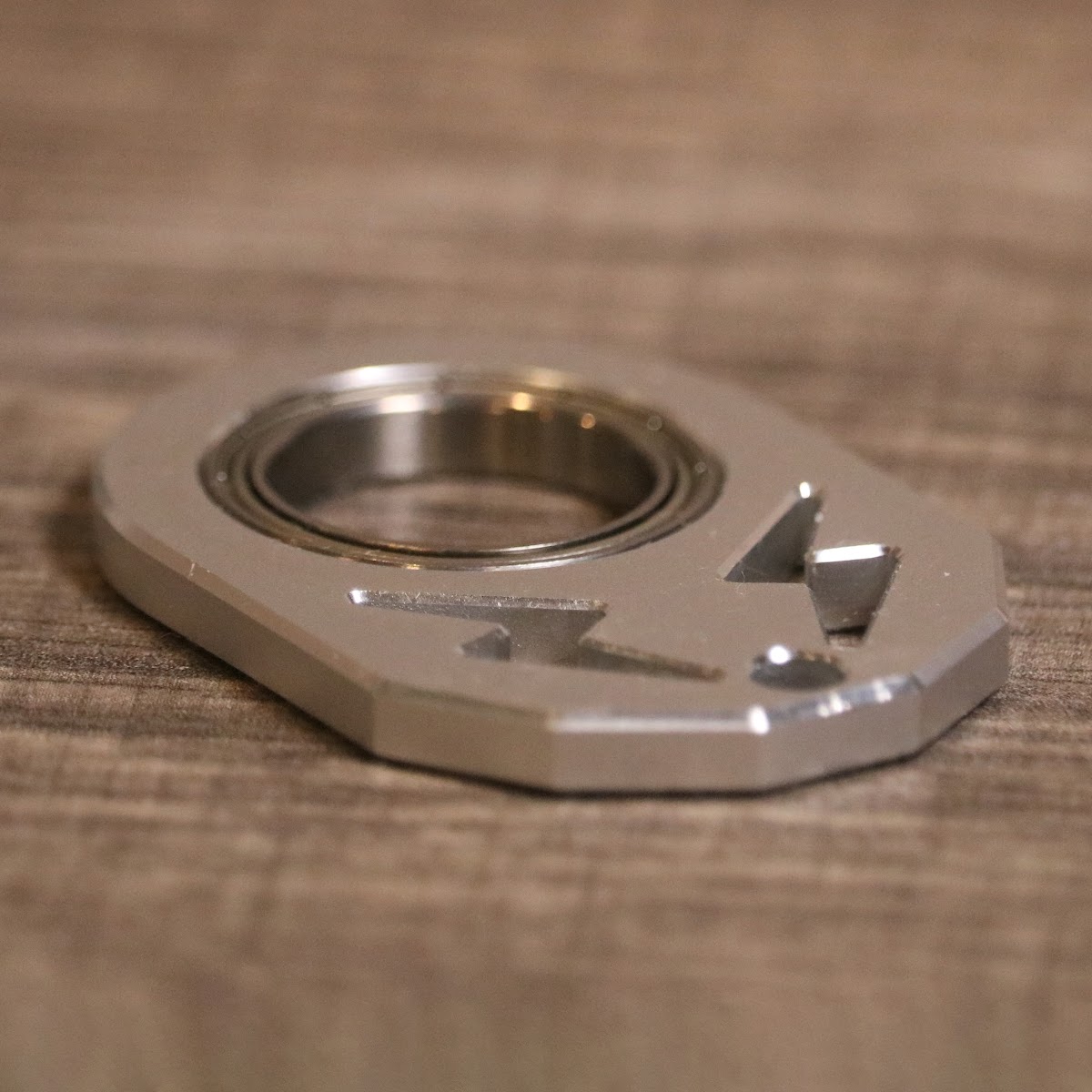 KeyKaram key spinner in Slate Grey colorway